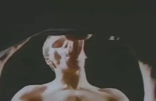 金发女郎被打了XXX 自制的色情片
