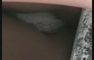 她的头发老师性感的眼镜 太阳色情
