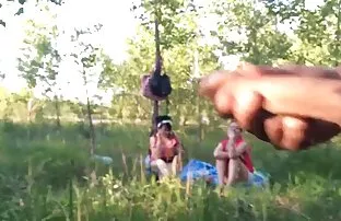 我尝试了三个奶子后摩擦一只脚在肉猫 奶奶性的照片