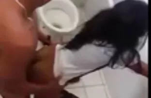 亲吻的前两个盒子，手指妓女 性爱视频网站