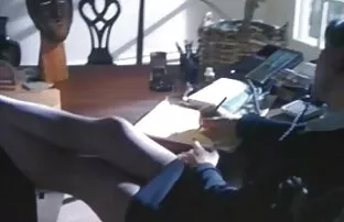 性别与金发女郎在洗澡 自然色情
