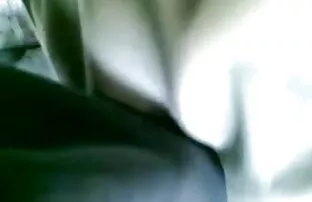 非常大的头，睫毛，花边和高跟鞋。 虐待色情