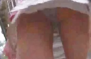 驯服宝贝老婴儿，年轻被迫喝这个包 赤裸裸的照片