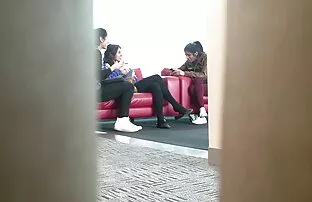 青少年巨大的棕色和麦莉安猫性 肛门的铁杆