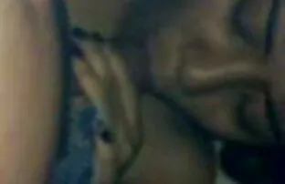 三个醉酒的女孩迪克斯与同事在会议后。 捷克猎人色情