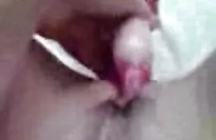 一个坐在轮椅上的金发小保姆！ 免费的自制的色情片