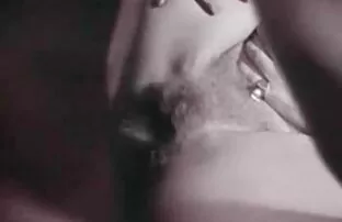 房间摸索尾巴大奶直到她的胸部 熟色情视频