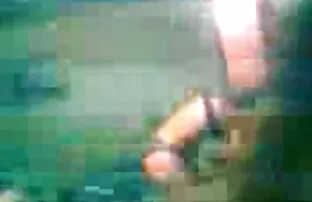 秘书拉着她的裙子在老板面前做爱。 极端阴